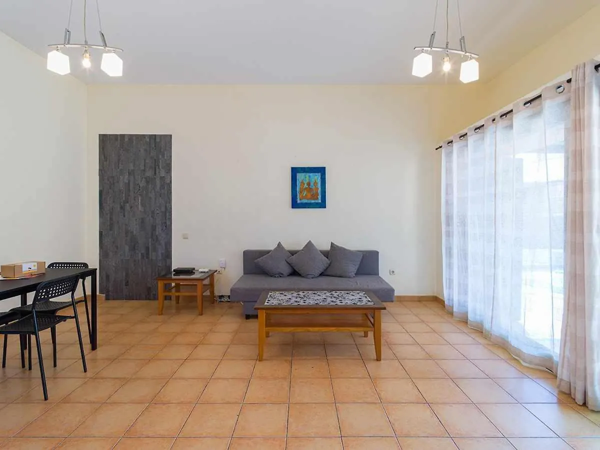 Nyaraló Mahostly Casa Serena